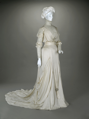 Wedding Dress (photo)