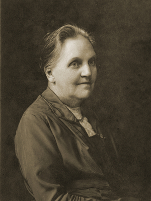 Anne Lorrain Smith (b/w photo)