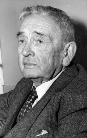 Oslo 19501205: Actor Hauk Erlendson Aabel (1869-1961). Serious …, 1950 (photo)