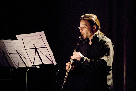 Reto Bieri , clarinettist performing
