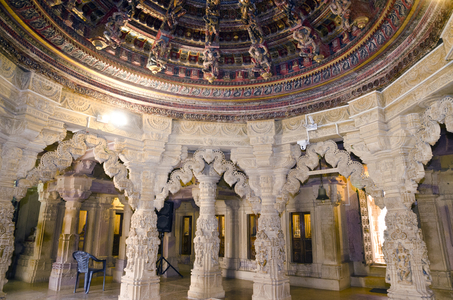 Parasnath Temple (the 23rd Jain tirthankara),
Jain temple complex in Jaisalmer Fort,
Jaisalmer, Rajasthan, India(photo)