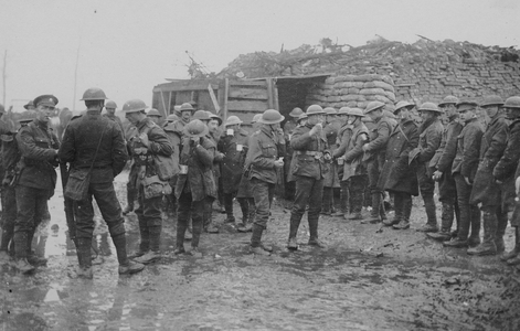 British Soldiers Queueing and Drinking Their Tea in the Trenches, 1916 (b/w photo)