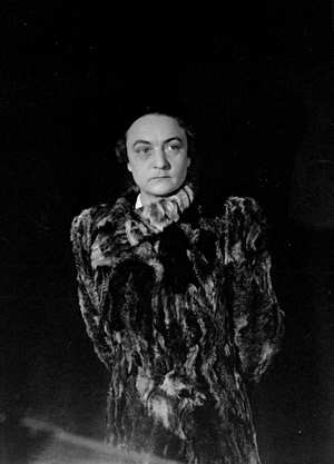 Oslo, 19451110 Consultative Prime Minister Kirsten joined Einar Gerhardsen's first Collection Government 1945, as representative of the Communist Party ..., 1945 (photo)