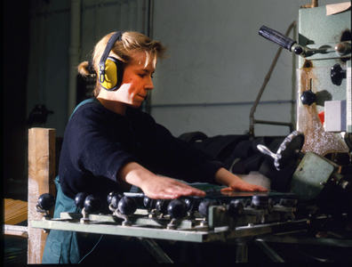 People, places and events in 1986-87 Iserlohn girl in mans job in a glass shop on 18 4 1987 NRW …, 1986 (photo)