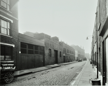 Barnet Grove, Bethnal Green, 1938 (b/w photo)