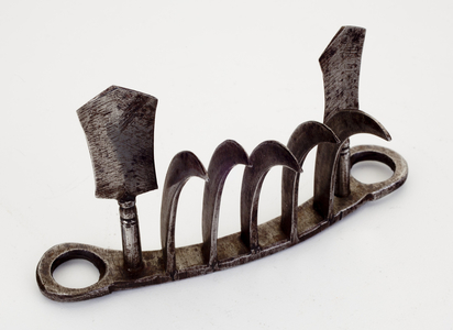 Bagh Nakh, or 'tiger claw' (steel)
