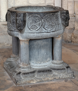 Interior, Baptismal font, 11th-12th century, Cathedral, Cathédrale Notre-Dame, Laon, Hauts-de-France, Aisne, France