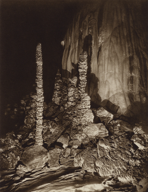 Mexico: Cuevas de estalactitas de Cacahuamilpa, Estado Guerrero (b/w photo)