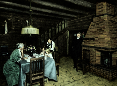 Jean SIBELIUS in dining-room