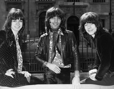 Arrows, 1974 (photo)