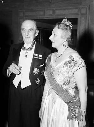 Oslo 19500516. Oslo city 900 year anniversary and dedication of Oslo City Hall. Here from the City Hall …, 1950 (photo)