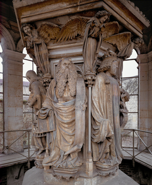 The Well of Moses ", originally a calvary, of which only the base is left, with reliefs of 6 prophets (relief)
