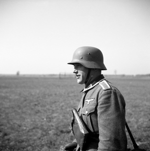 Approx. 1939,1941, training Wehrmacht, original caption: Offenburg, Gottstein, German…, 1940 (photo)
