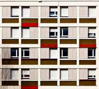 Facade of a building in Toulouse (Haute-Garonne) (photo)