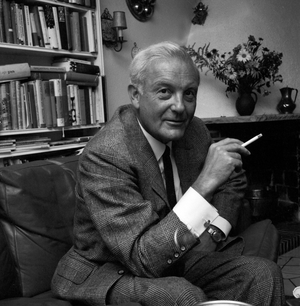 German actor, movie director and dubbing actor Hans Paetsch smoking a cigarette, ca 1959