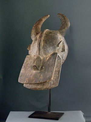 Mask, 1900-25 (wood)