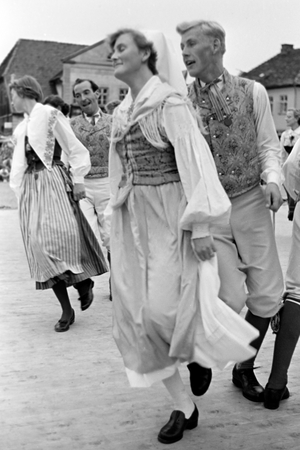 Costumes couple dancing at the Volksfest, Schleswig-Holstein, Germany, 1960s