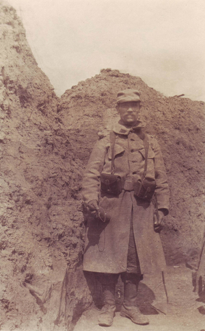 1915- Clairon francais dans une tranchee