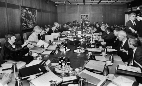 Germany, Bonn, 30 01 1991 archive no 25 34 09 meeting federal cabinet photo overview federal cabinet …, 1991 (photo)