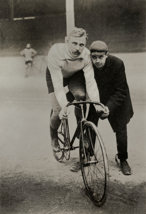 Portrait of the Danish cyclist Thorwald Ellegaard ( 1877 , 1954 ) (photograph)