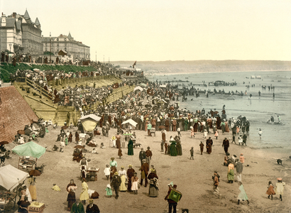 Beach at Bridlington, Yorkshire, pub. c.1890 - 1900 (chromolithograph)