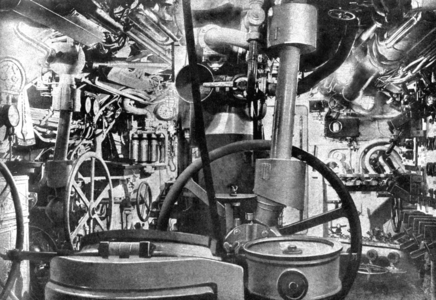 Interior of the Merchant Submarine Deutschland (photo)