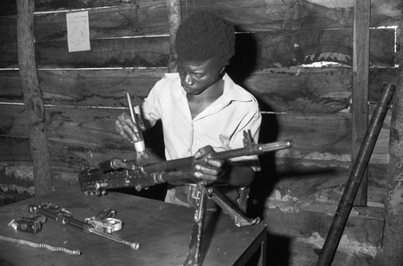 Angola, Jamba, September 1994 Archive No 05 06 17 UNITA emerged as …, 1994 (photo)