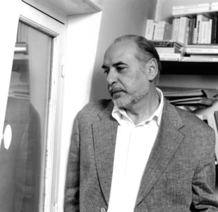 Tahar Ben Jelloun (b/w photo)