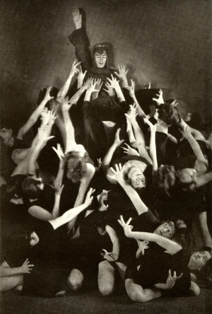 Rudolf von Laban with the Laban dance group composed of dancers from the Berlin Staatsoper (Berlin State Opera), 1930