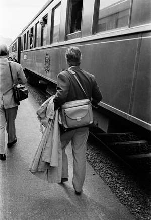 Herbert von Karajan always rushing from one concert ..., 1957 (photo)