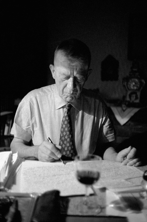 Painter Oskar Kokoschka, writing. Salzburg ..., 1959 (photo)