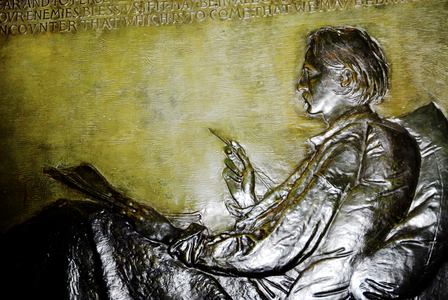 Robert Louis Stevenson (relief)