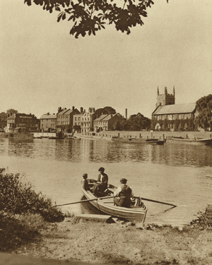 Over the ferry to Isleworth and an old English inn (b/w photo)
