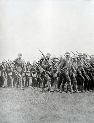 American infantry on the move, 1918