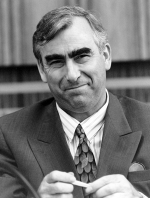 Dr. Theo Waigel, 1991 (photo)