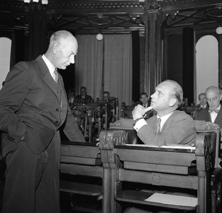 Oslo 19551027 The Storting dealt with and rejected the Ministry of Justice's proposal on salaries  …, 1955 (photo)