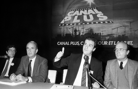 Presentation Of Canal+ Andre Rousselet CEO on 2 October 1984 (photo)