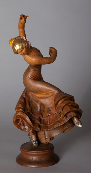 Danseuse Sevillanes. Gilt and polychromed wood. 34x16x13cm. 1910. Museum ref 2807.