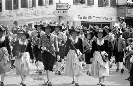 The Gauder Fest in Zell am Ziller, 1952 (b/w photo)