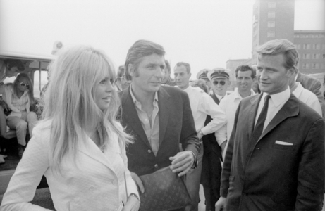 Brigitte Bardot and Gunter Sachs in Riem, 1966 (b/w photo)