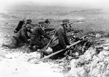 II. WK, Battle of Sevastopol 1942 (photo)