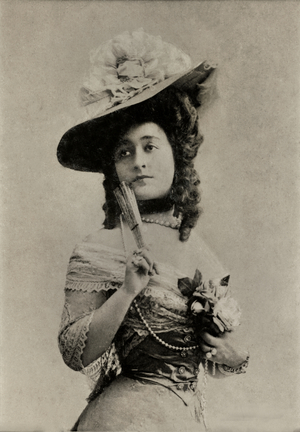 Portrait of the French artist Cecile Sorel ( 1873 , 1966 ) (photograph)