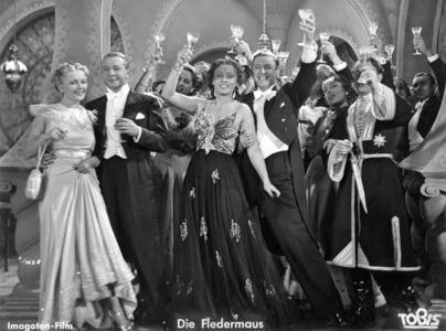 Lida Baarova, Friedl Czepa, Georg Alexander, Hans Soehnker and Karel Stepanek in Die Fledermaus, 1937
