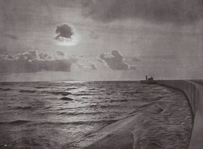 Ostende, Coucher de Soleil (b/w photo)
