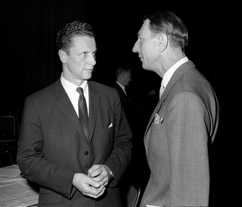 Oslo November 1964 200 Norwegian artists have been gathered to discuss …, 1964 (photo)