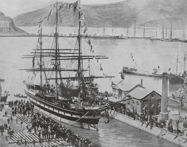 New Zealand, 1890s: Lyttelton (b/w photo)