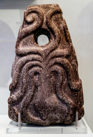 Pyramid weight with octopus in relief, 1500 - 1450 BC (porphyry)