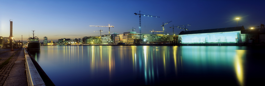 Spencer Dock Site & River Liffey, Dublin, Ireland (photo)