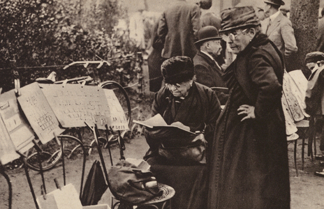 Paris: Marche aux timbres, Types de marchandes; Stamp-sellers in Champs-Elysees (b/w photo)
