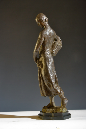 The Greengrocer (bronze)